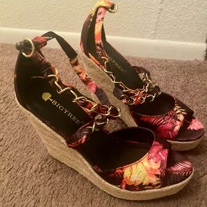 Bigtree wedge sandals